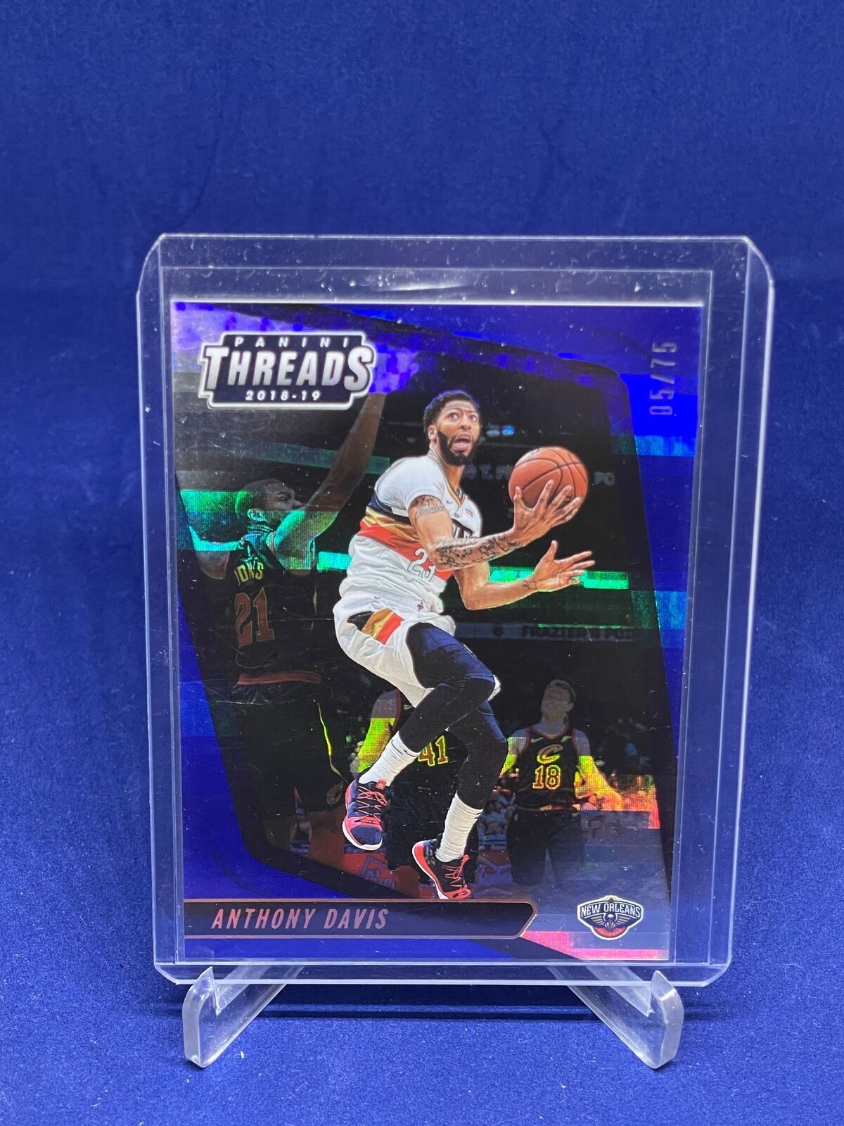 ANTHONY DAVIS 2018-19 PANINI THREADS BLUE #D 5/75