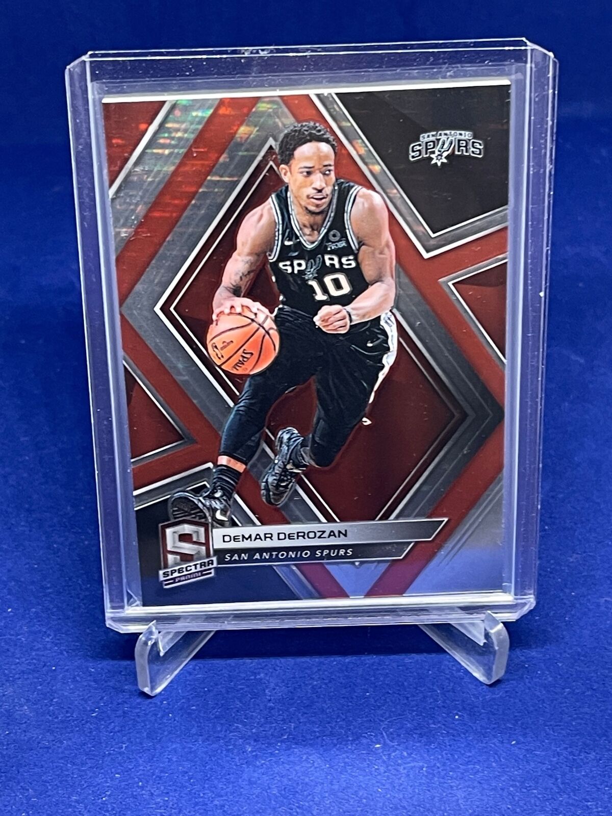 DEMAR DEROZAN 2018-19 PANINI SPECTRA RED STARS PRIZM #D 71/99