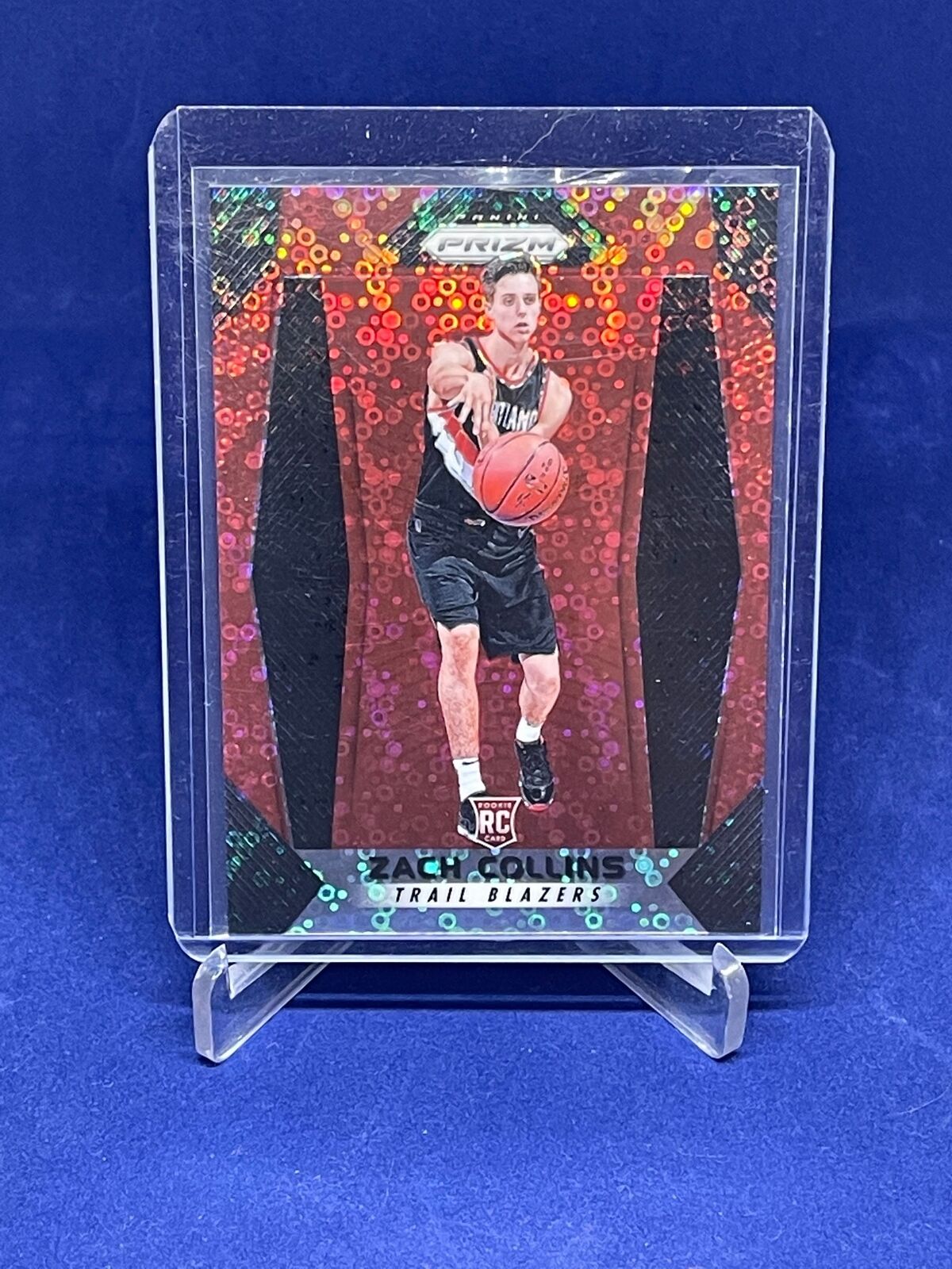 ZACH COLLINS 2017-18 PANINI PRIZM RED DISCO PRIZM ROOKIE RC #D 18/125