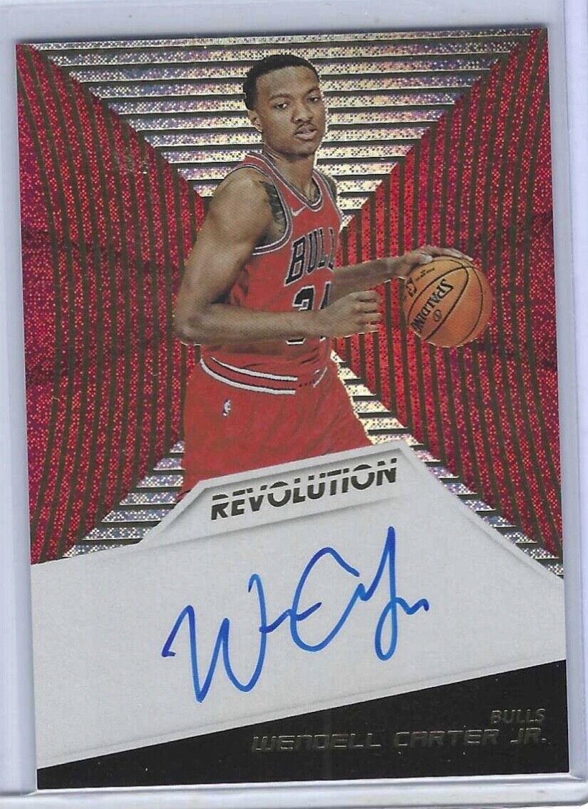 WENDELL CARTER JR 2018-19 PANINI REVOLUTION ROOKIE ON CARD AUTO RC #RA-WCJ