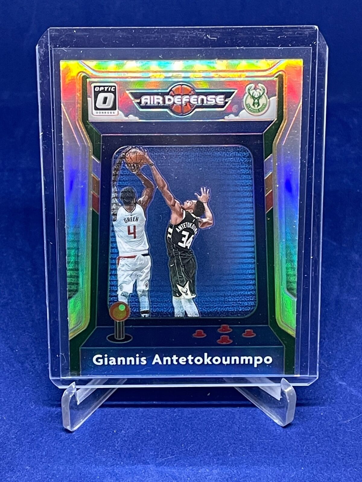 GIANNIS ANTETOKOUNMPO 2020-21 PANINI DONRUSS OPTIC AIR DEFENSE SILVER PRIZM #1