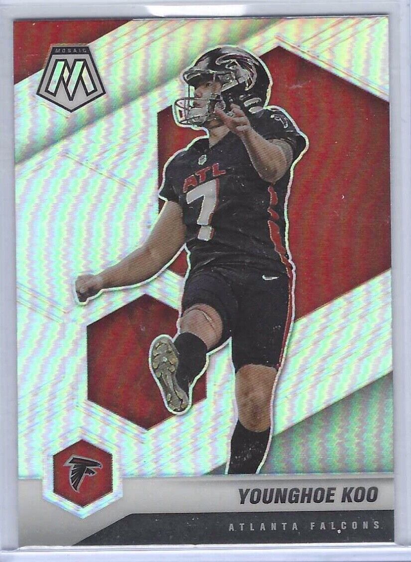 YOUNGHOE KOO 2021 PANINI MOSAIC SILVER PRIZM #18