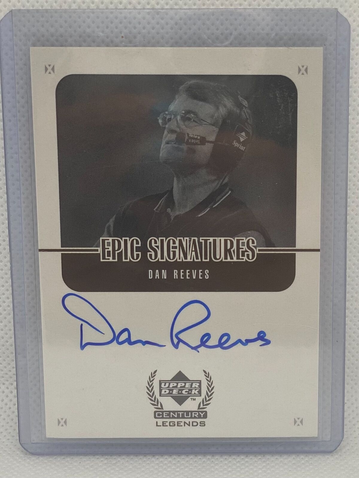 DAN REEVES 1999 UPPER DECK EPIC SIGNATURES ON CARD AUTO