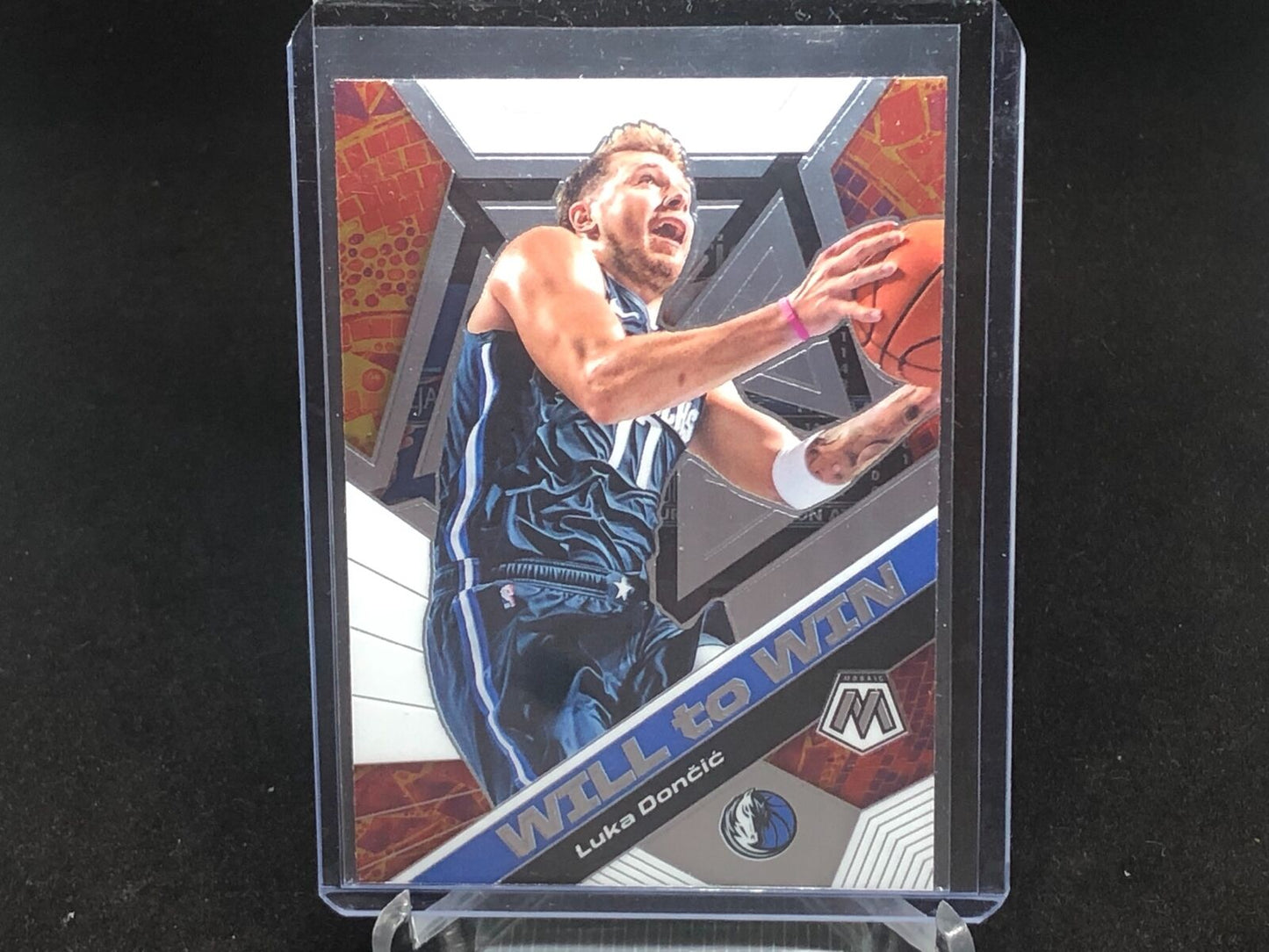 LUKA DONCIC 2019-20 PANINI MOSAIC WILL TO WIN # 13