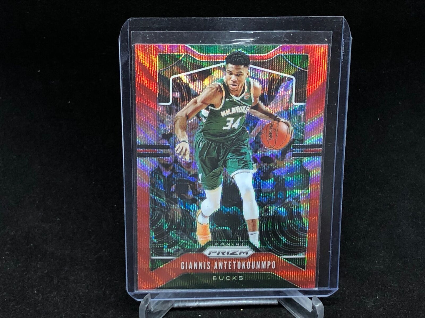 GIANNIS ANTETOKOUNMPO 2019-20 PANINI PRIZM RED RUBY WAVE PRIZM # 152