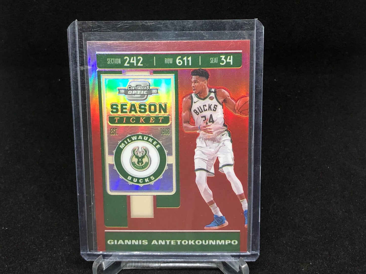GIANNIS ANTETOKOUNMPO 2019-20 PANINI CONTENDERS OPTIC RED SEASON TICKET HOLO #84