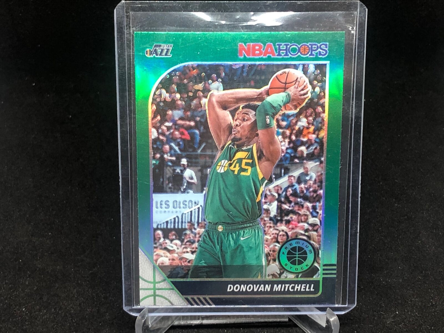 DONOVAN MITCHELL 2019-20 PANINI HOOPS PREMIUM STOCK GREEN PRIZM # 185
