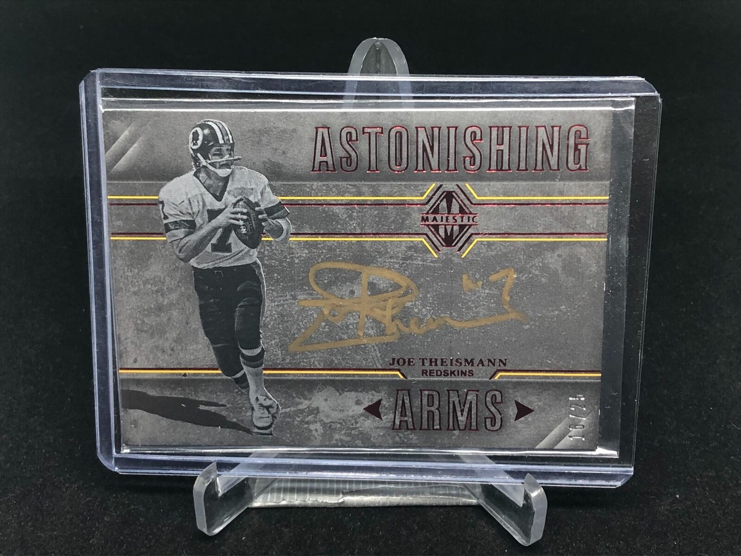 JOE THEISMANN 2017 PANINI MAJESTIC RED ASTONISHING ARMS ON CARD AUTO #D 16/25