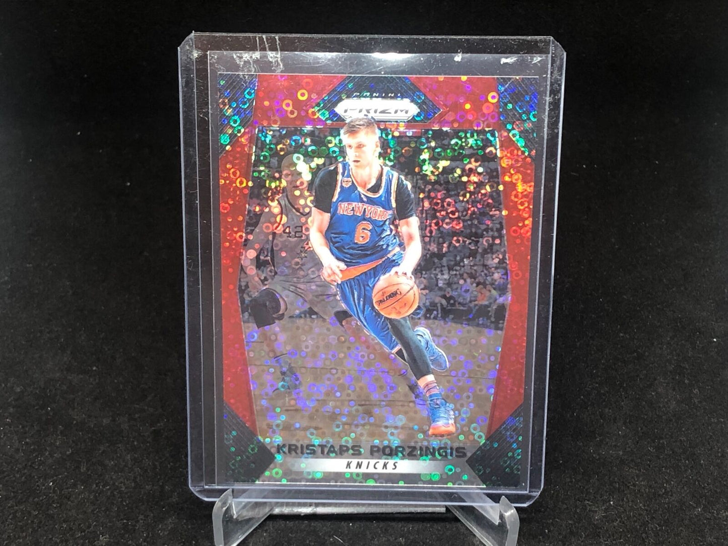 KRISTAPS PORZINGIS 2017-18 PANINI PRIZM FAST BREAK RED PRIZM #D 59/125