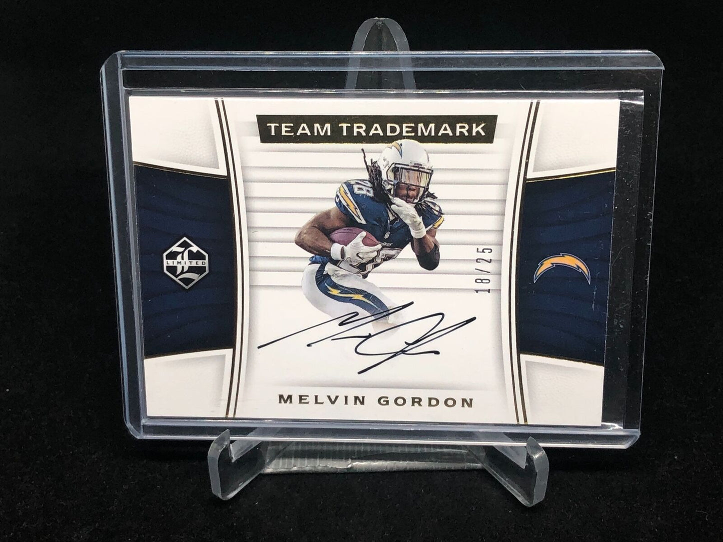 MELVIN GORDON 2017 PANINI LIMITED ON CARD AUTO #D 18/25