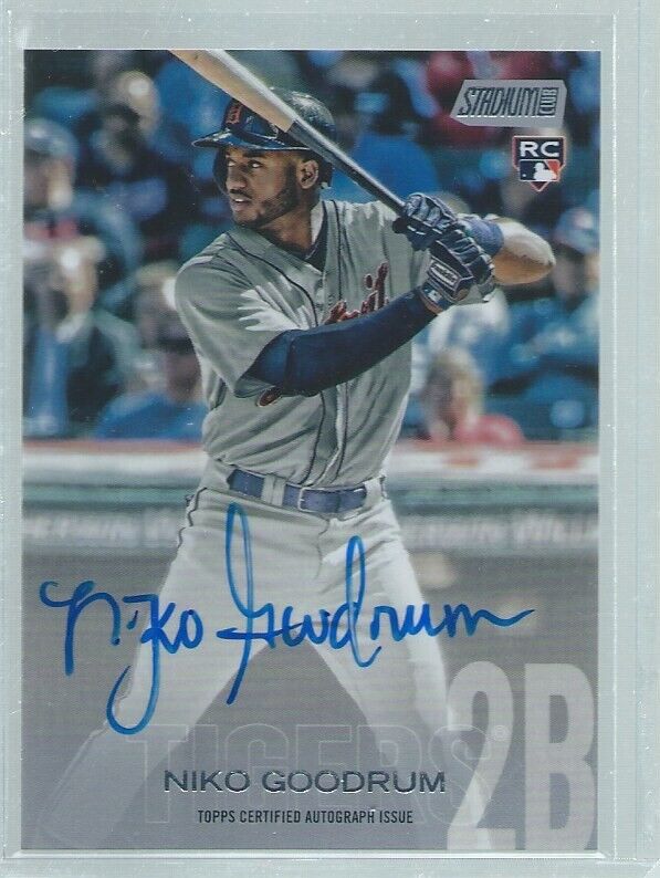 NIKO GOODRUM 2018 TOPPS STADIUM CLUB ON CARD AUTO ROOKIE RC