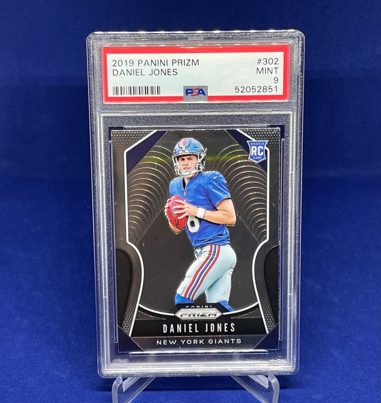 DANIEL JONES 2019 PANINI PRIZM ROOKIE RC #302 PSA 9