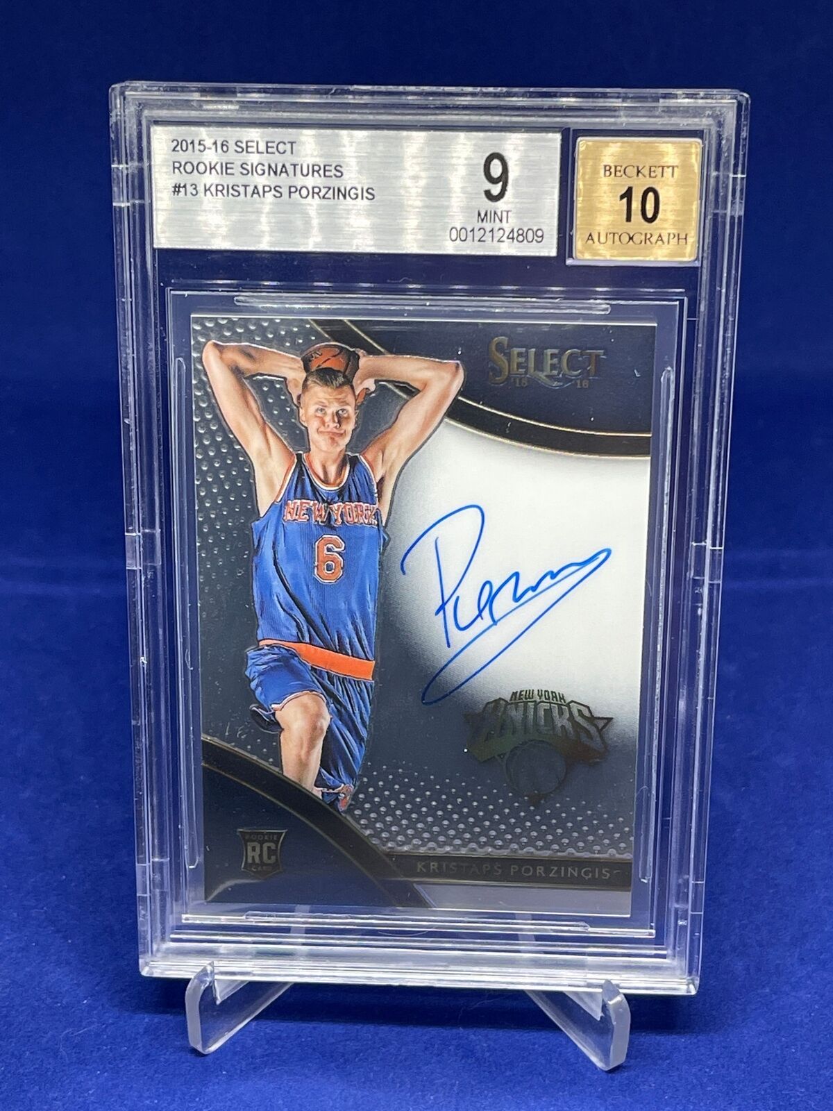 KRISTAPS PORZINGIS 2015-16 SELECT ROOKIE SIGNATURES AUTO RC #D /199 BGS 9 10 AU
