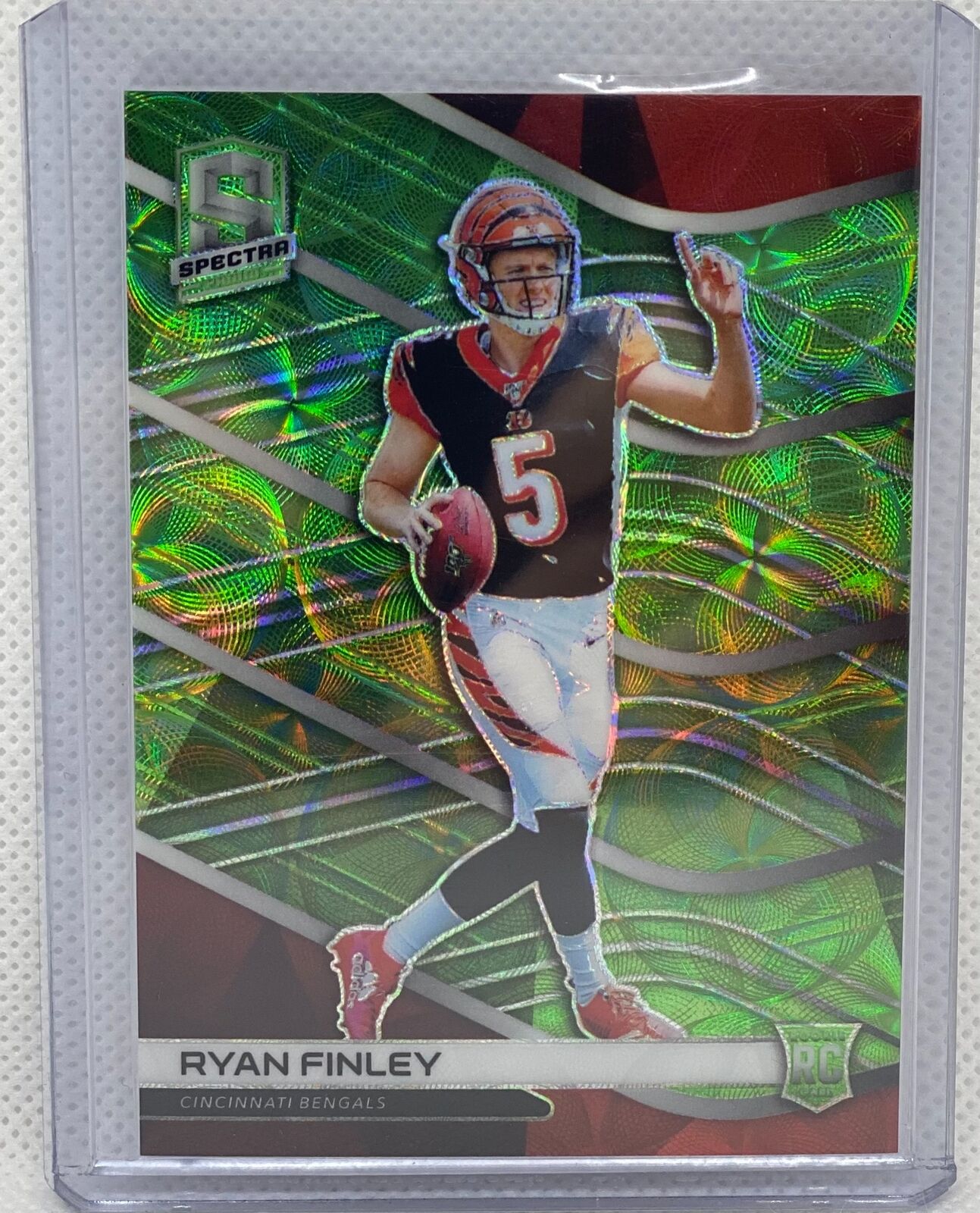 RYAN FINLEY 2019 PANINI SPECTRA NEON GREEN PRIZM ROOKIE RC #D 19/35