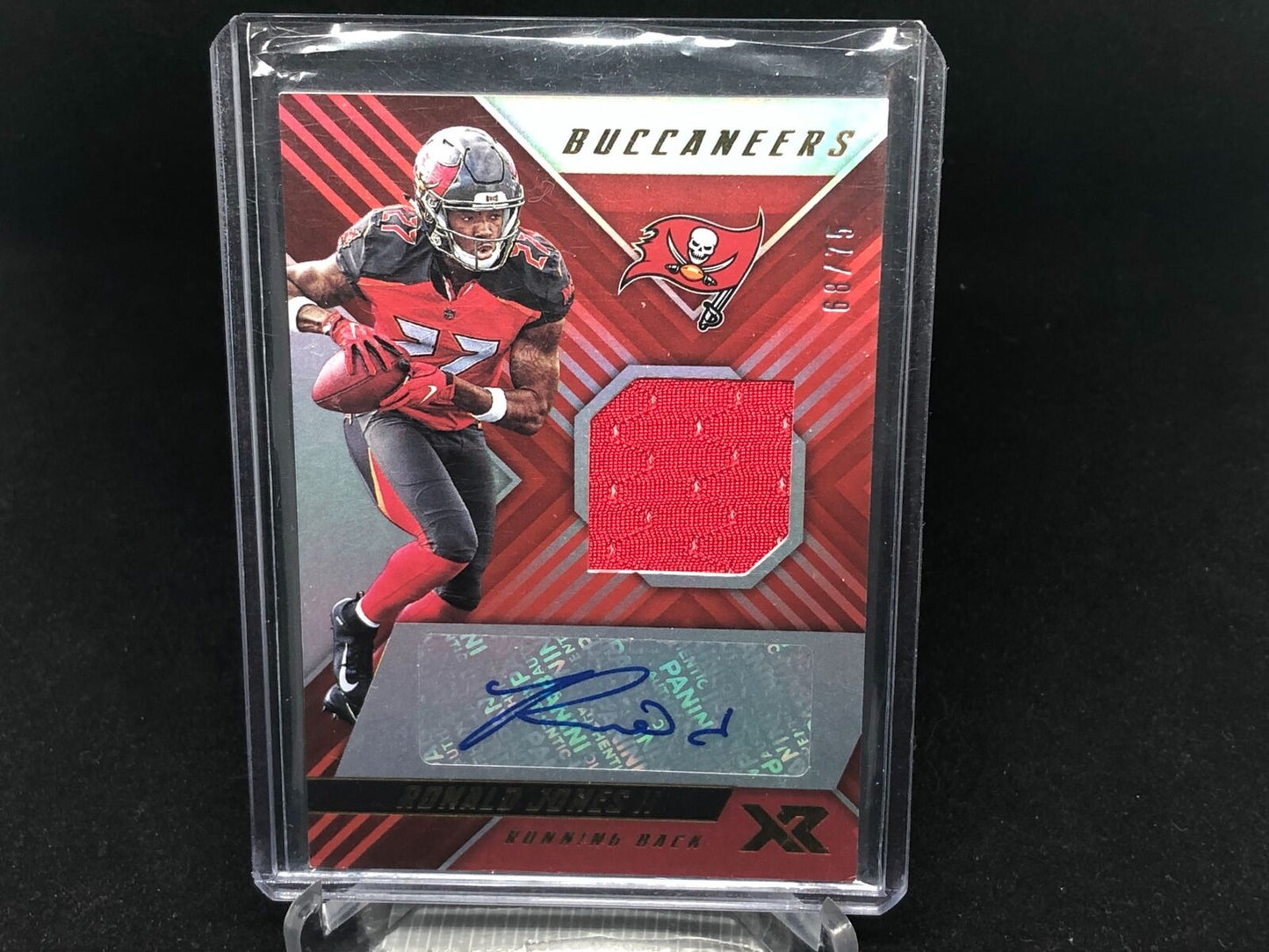 RONALD JONES II 2018 PANINI XR RED PATCH AUTO RC #D 68/75