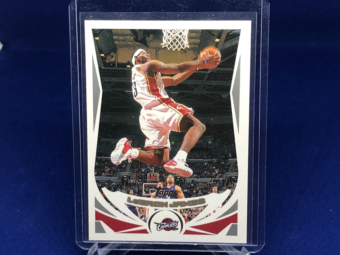 LEBRON JAMES 2004-05 TOPPS # 23