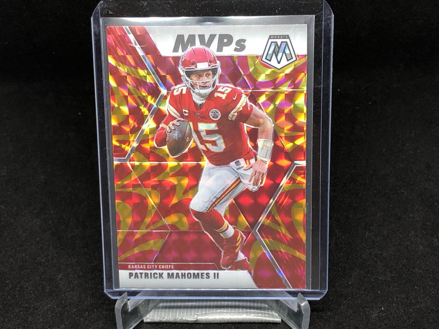 PATRICK MAHOMES II 2020 PANINI MOSAIC MVPS YELLOW REACTIVE PRIZM # 297