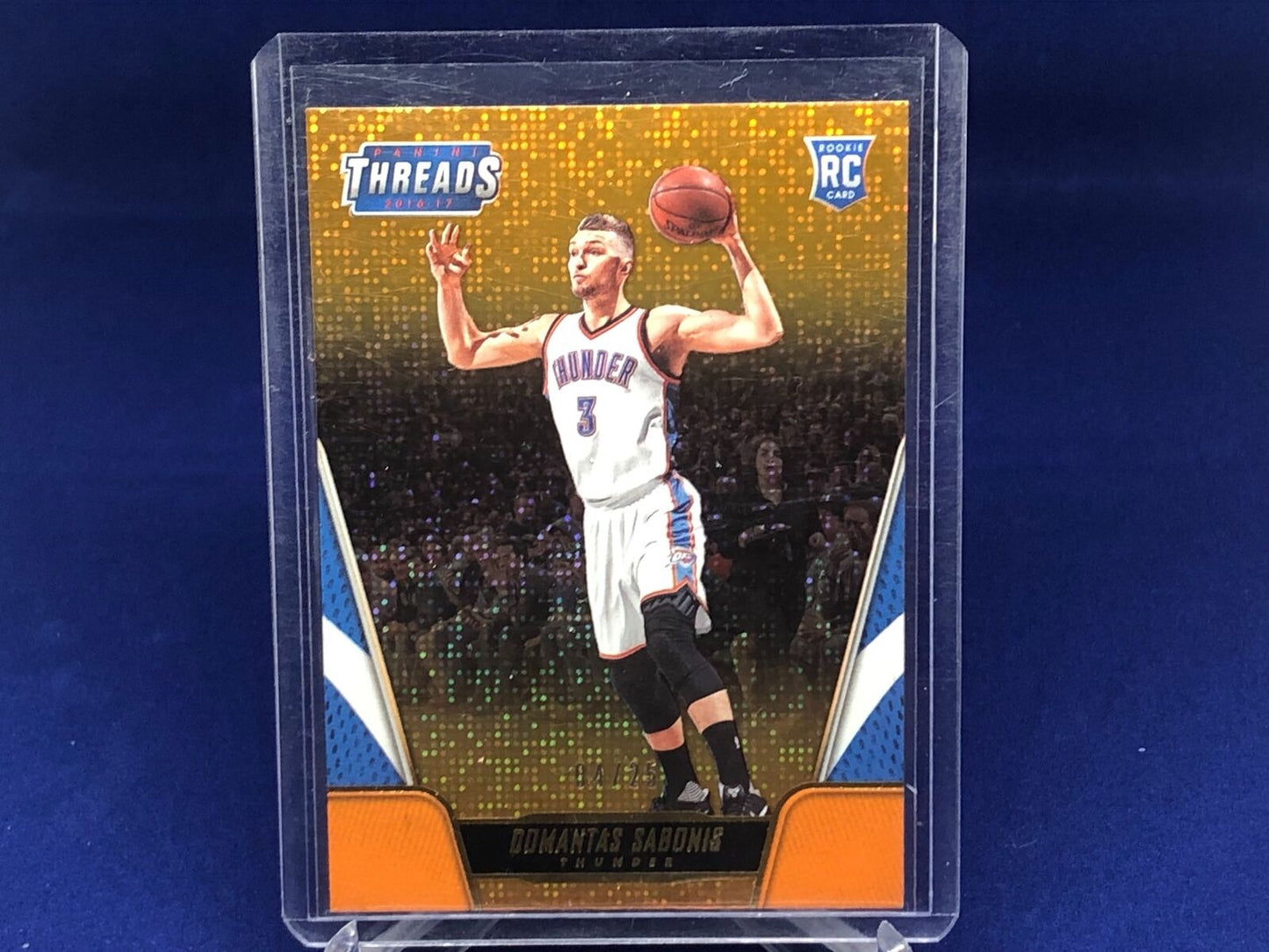 DOMANTAS SABONIS 2016-17 PANINI THREADS ORANGE DAZZLE RC ROOKIE #D 4/25