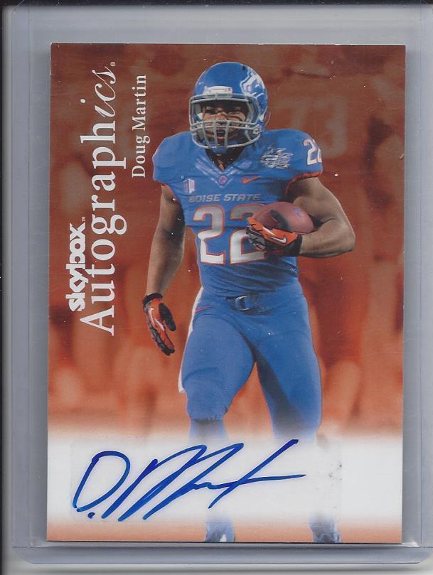 DOUG MARTIN 2012 FLEER RETRO 1999 STYLE AUTOGRAPHICS AUTO RC