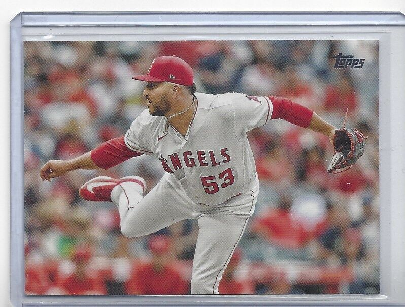 CARLOS ESTEVEZ 2024 TOPPS SERIES 2 TRUE PHOTO SSP SUPER RARE VARIATION #634