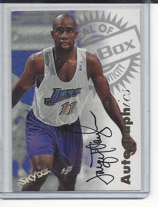 JACQUE VAUGHN 1997 SKYBOX AUTOGRAPHICS UTAH JAZZ ON CARD ROOKIE AUTO RC