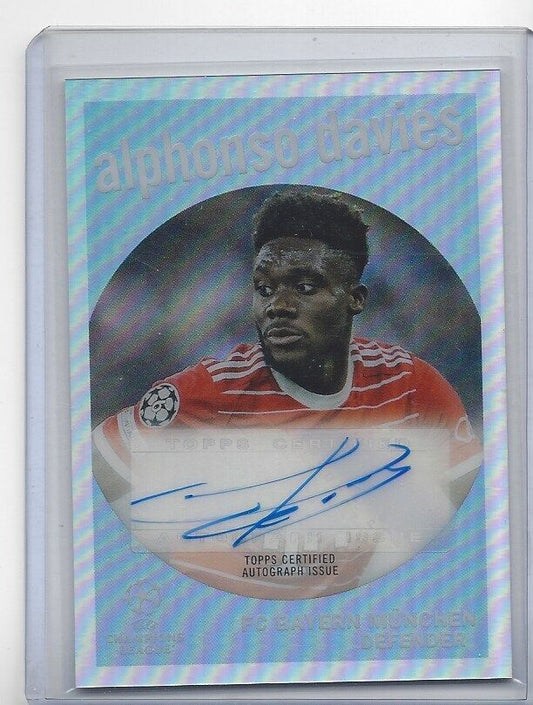 ALPHONSO DAVIES 2022-23 TOPPS CHROME CLUB COMP1959 RETRO REFRACTOR AUTO SSP #11