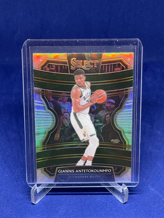 GIANNIS ANTETOKOUNMPO 2019-20 PANINI SELECT CONCOURSE SILVER PRIZM #22