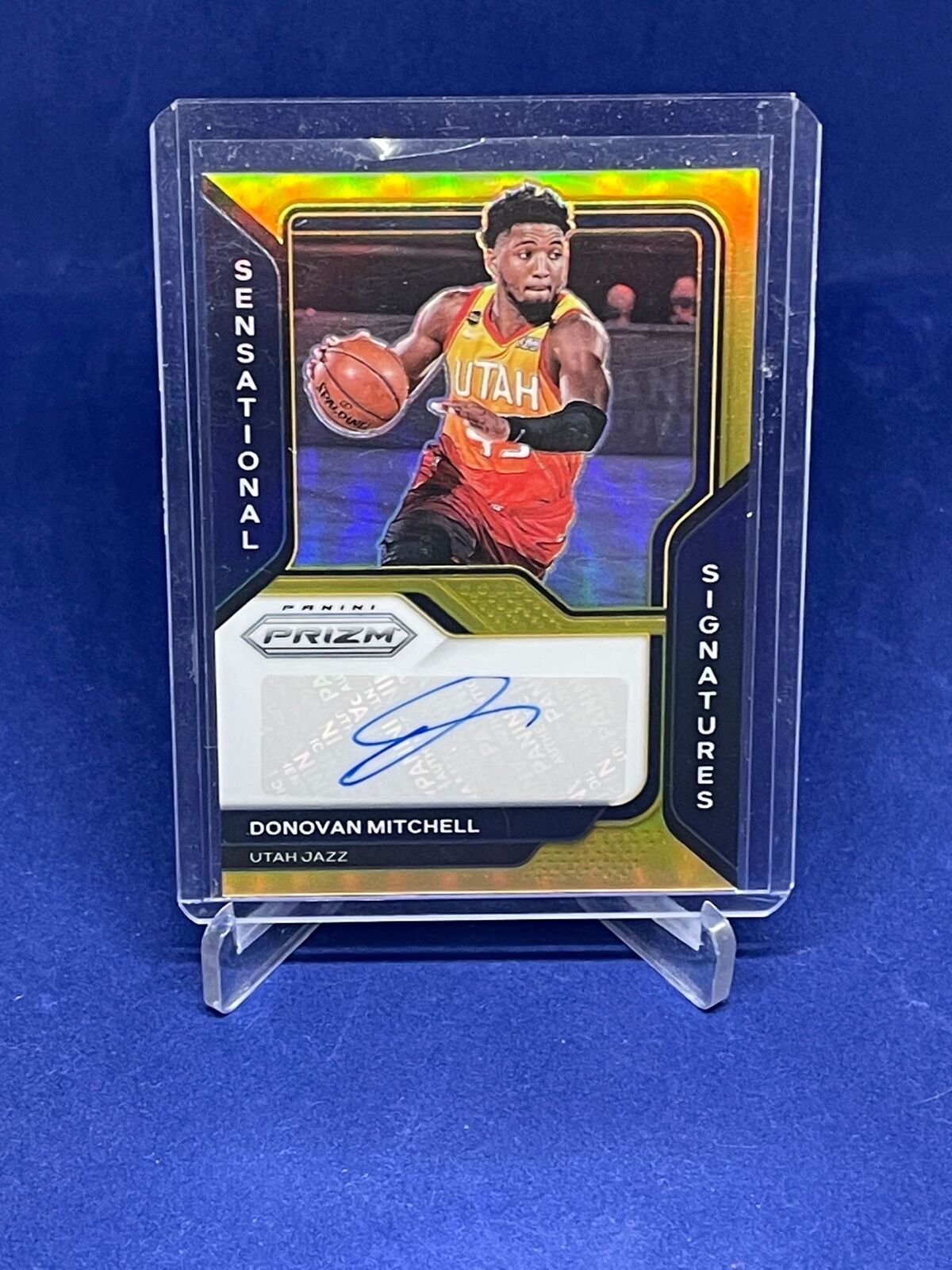 DONOVAN MITCHELL 2020-21 PANINI PRIZM SENSATIONAL SIGS GOLD PRIZM AUTO #D 5/10