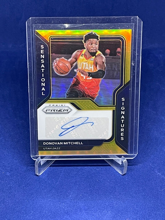 DONOVAN MITCHELL 2020-21 PANINI PRIZM SENSATIONAL SIGS GOLD PRIZM AUTO #D 5/10