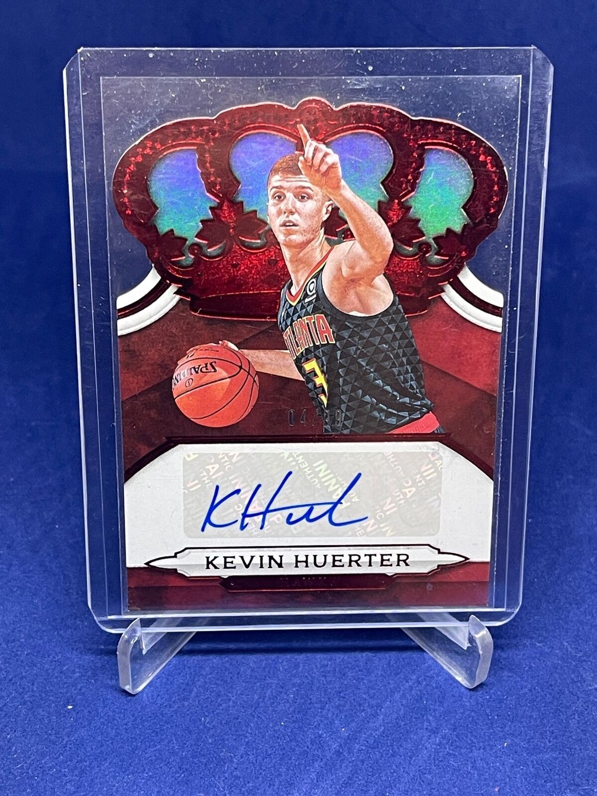 KEVIN HUERTER 2018-19 PANINI CROWN ROYALE RED DIE CUT AUTO RC #D 4/99
