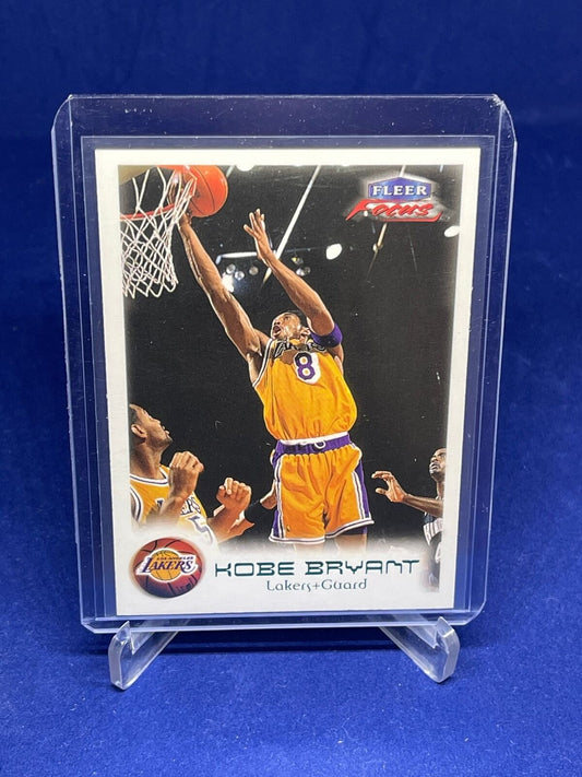KOBE BRYANT 1999-2000 FLEER FOCUS GREEN #D 38/300