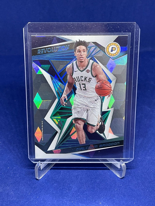 MALCOLM BROGDON 2019-20 PANINI REVOLUTION CUBIC #D 5/50
