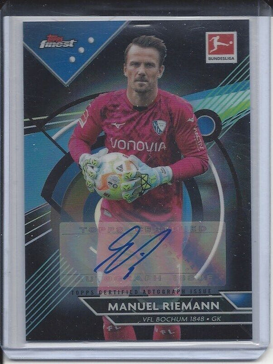 MANUEL RIEMANN 2022-23 TOPPS FINEST BUNDESLIGA BLACK REFRACTOR AUTO #D 15/150
