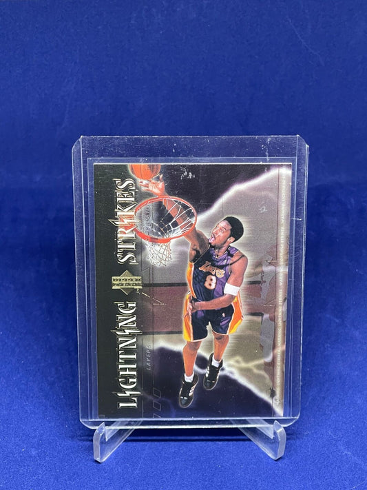KOBE BRYANT 2000-01 UPPER DECK LIGHTNING STRIKES
