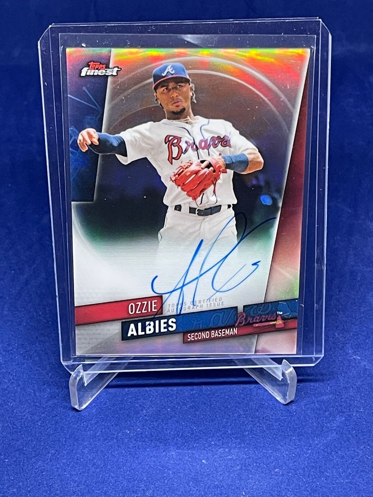 OZZIE ALBIES 2019 TOPPS FINEST ON CARD AUTO REFRACTOR