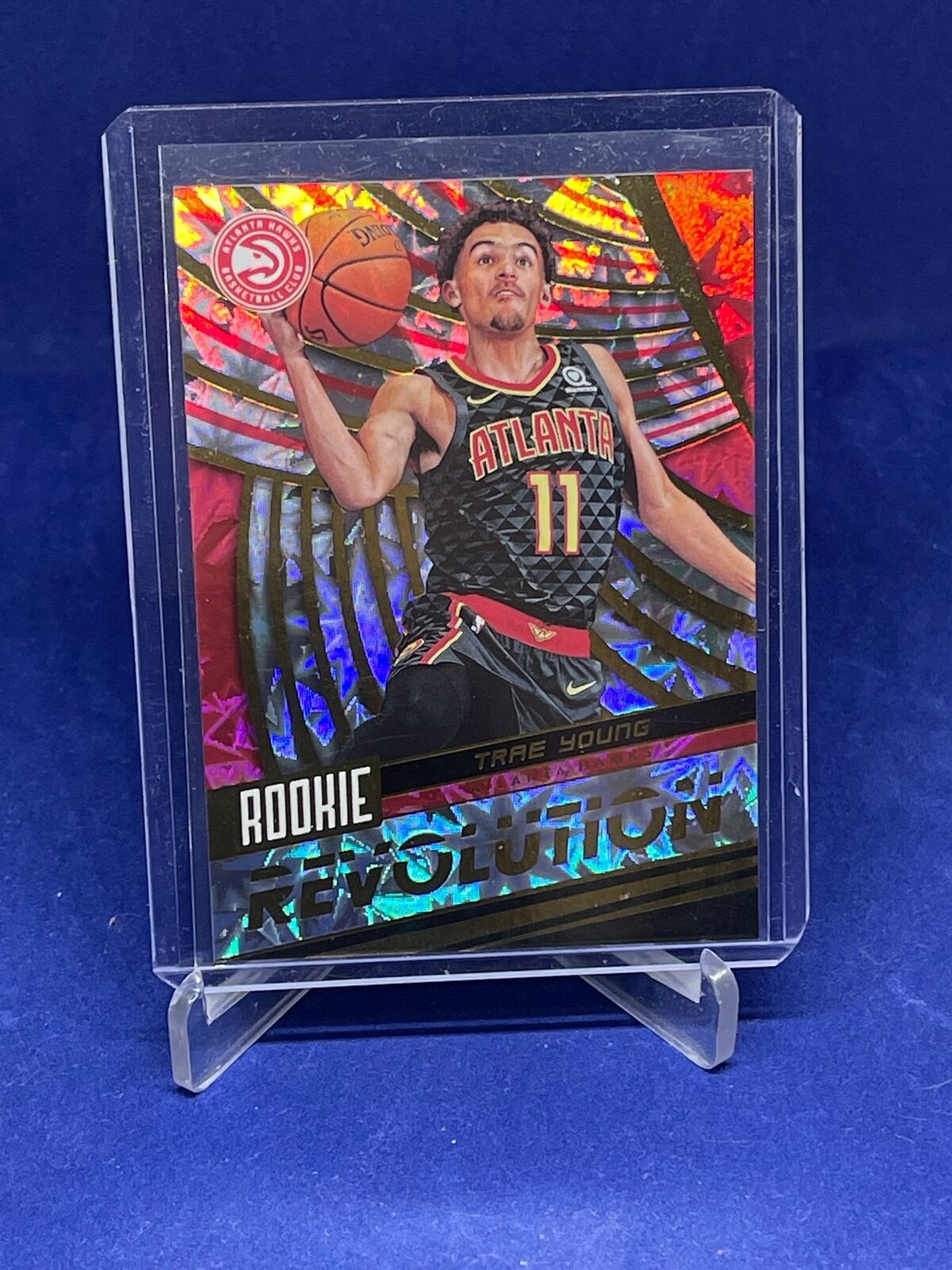 TRAE YOUNG 2018-19 PANINI REVOLUTION ROOKIE REVOLUTION IMPACT SP RC #3