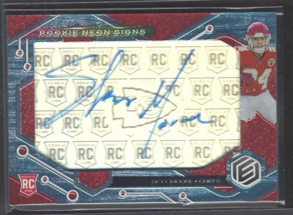 SKYY MOORE 2022 PANINI ELEMENTS AQUA FOIL ROOKIE NEON SIGNS AUTO RC #D 13/25