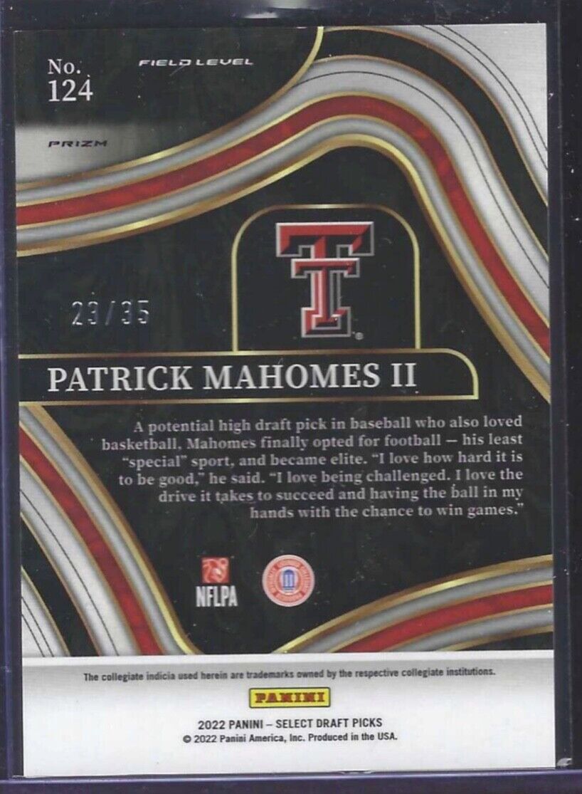 PATRICK MAHOMES II 2022 PANINI SELECT FIELD LEVEL WHITE PRIZM #D 23/35