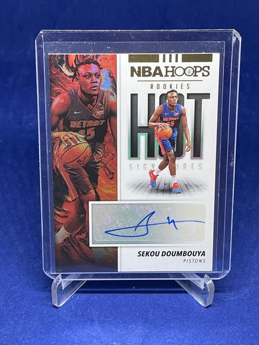 SEKOU DOUMBAYA 2019-20 PANINI NBA HOOPS HOT SIGNATURES AUTO ROOKIE RC