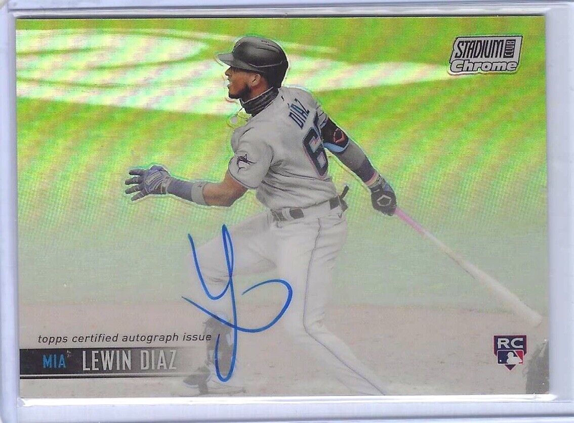 LEWIN DIAZ 2021 TOPPS STADIUM CLUB CHROME REFRACTOR ON CARD AUTO RC #SCCBA-LD