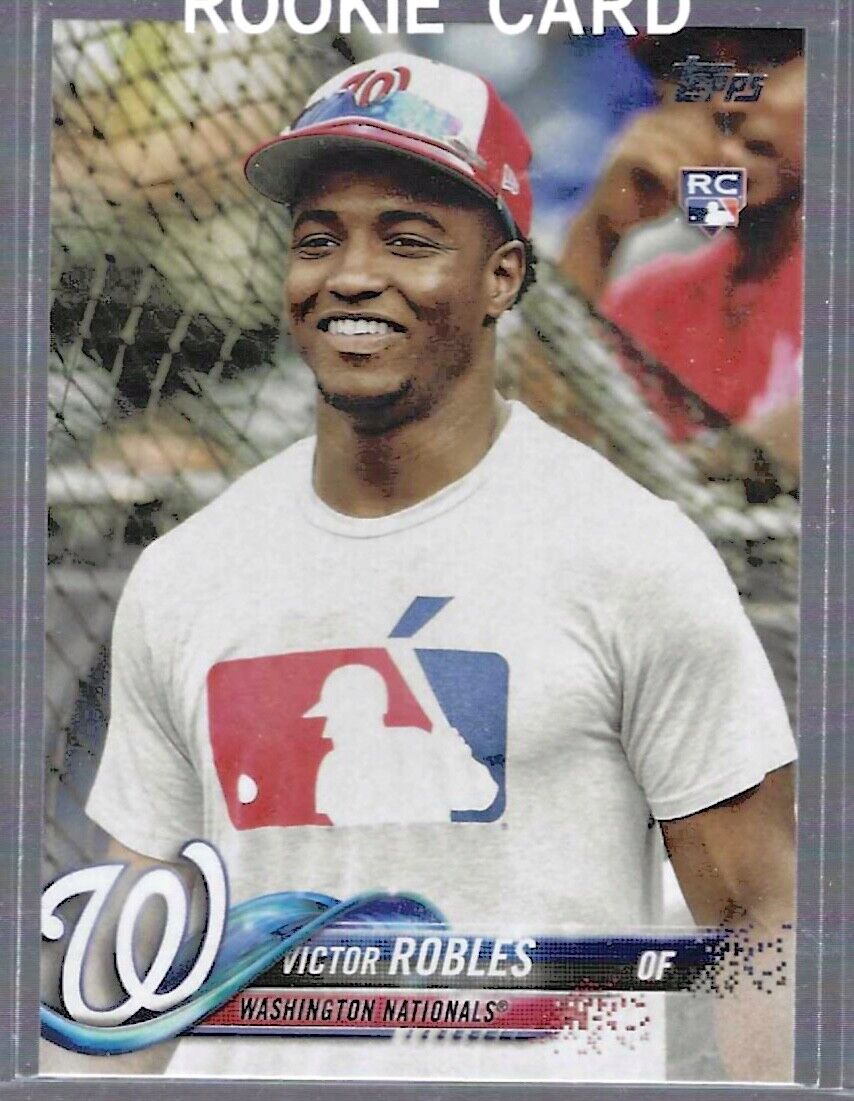 VICTOR ROBLES 2018 TOPPS SERIES ONE SP PHOTO VARIATION RC #166