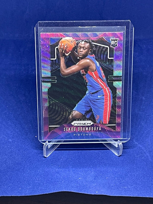SEKOU DOUMBOUYA 2019-20 PANINI PRIZM PURPLE WAVE SP ROOKIE RC #261