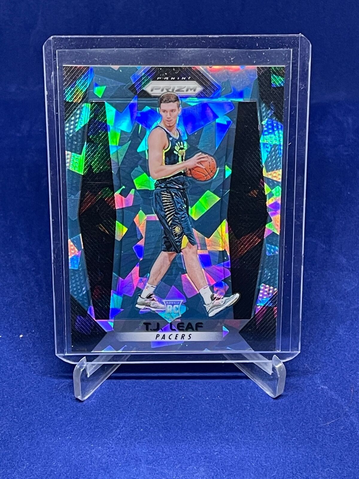 TJ LEAF 2017-18 PANINI PRIZM BLUE CRACKED ICE PRIZM ROOKIE RC #D /99