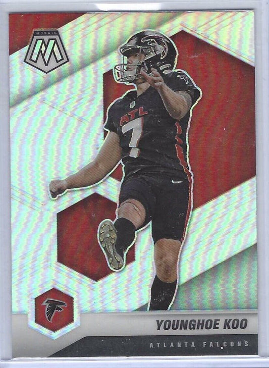 YOUNGHOE KOO 2021 PANINI MOSAIC SILVER PRIZM #18