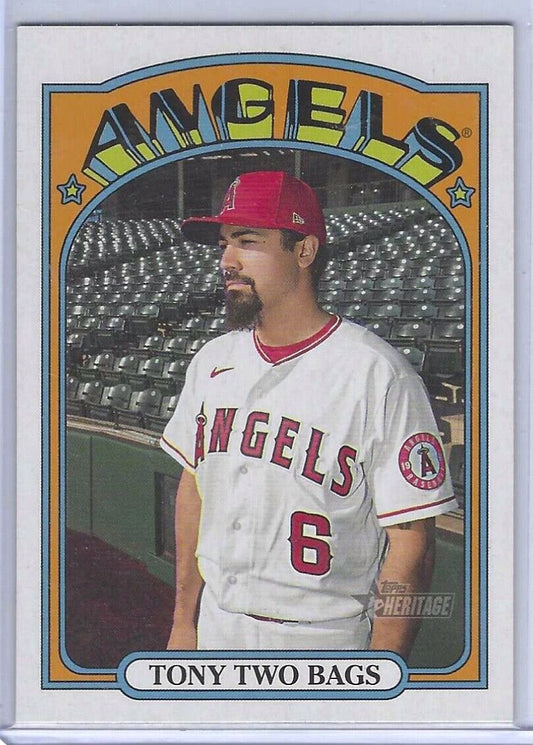 ANTHONY RENDON 2021 TOPPS HERITAGE NICKNAME "TONY TWO GLOVES" VARIATION #627