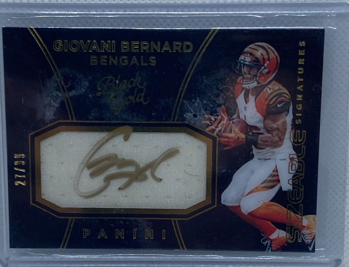 GIOVANI BERNARD 2016 PANINI BLACK AND GOLD JERSEY ON CARD AUTO #D /99