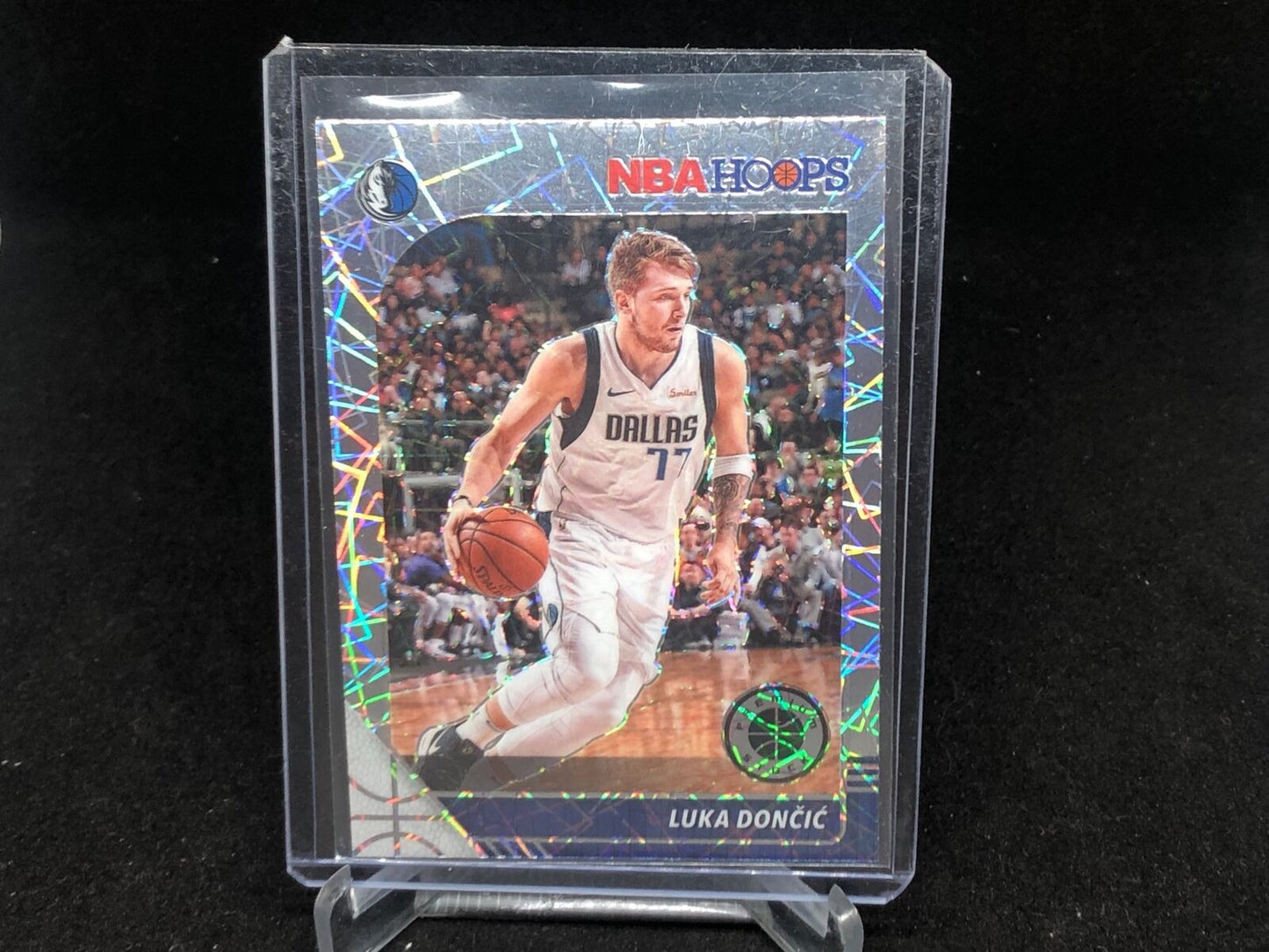 LUKA DONCIC 2019-20 PANINI NBA HOOPS PREMIUM STOCK LAZER PRIZM # 39