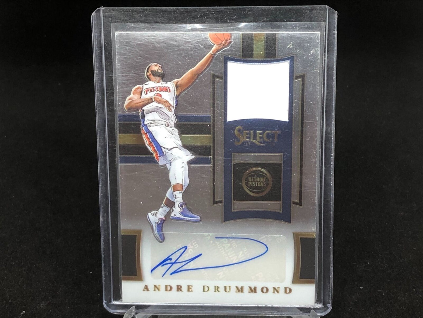 ANDRE DRUMMOND 2017-18 PANINI SELECT GAME WORN JERSEY AUTO #D 44/99
