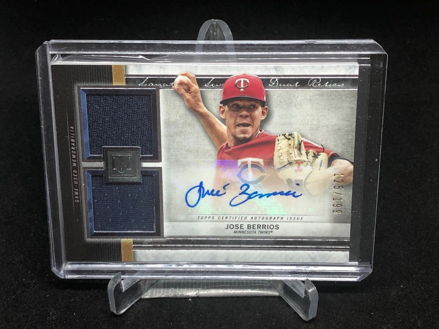 JOSE BERRIOS 2020 TOPPS MUSEUM COLLECTION DUAL RELIC JERSEY AUTO #D 125/199