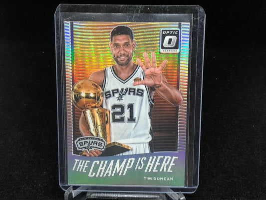 TIM DUNCAN 2017-18 PANINI OPTIC THE CHAMP IS HERE SILVER HOLO PRIZM # 11